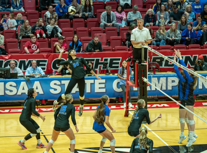 Hamilton Southeastern Castle Illinois girls volleyball 11-4-23 Julie L Brown 24071